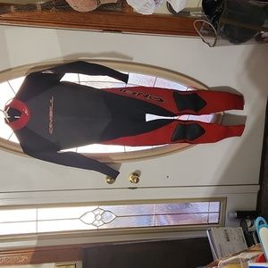 O'NEILL RECTOR 3/2mm Full Body Wetsuit Black/Red Size Small